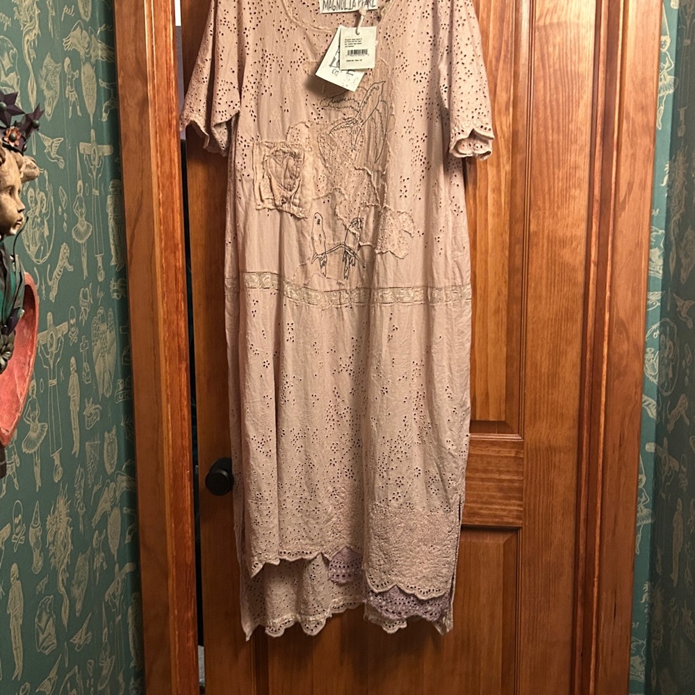Magnolia Pearl high low dress or long shirt to wear over jeans - Picture 9 of 12